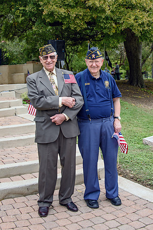 CDL_2517-Frank Hansen & Gene Leavelle WWII